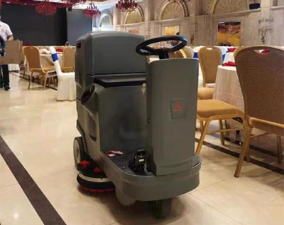 駕駛式洗地機(jī) 駕駛式洗地機(jī)