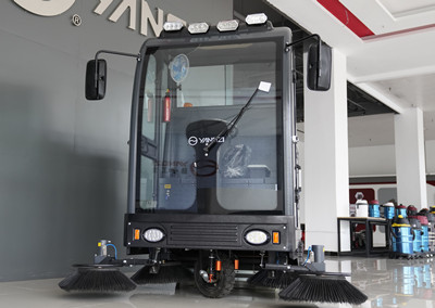 電動(dòng)掃地車(chē)